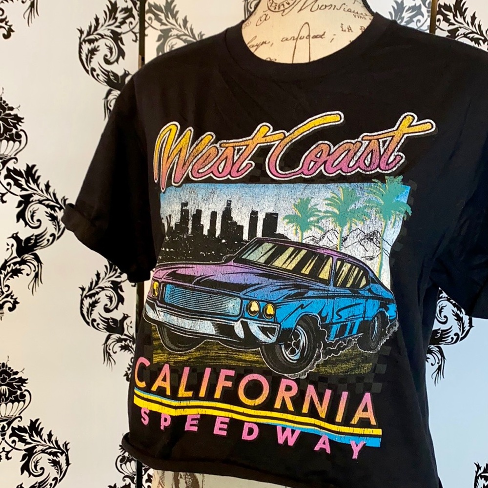 ๐ NWT! West Coast California Crop Top Tee! - Picture 6 of 7